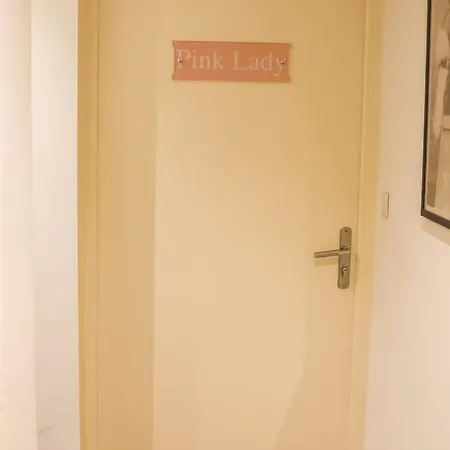 Lägenhet De Luxe Pink Lady 4p